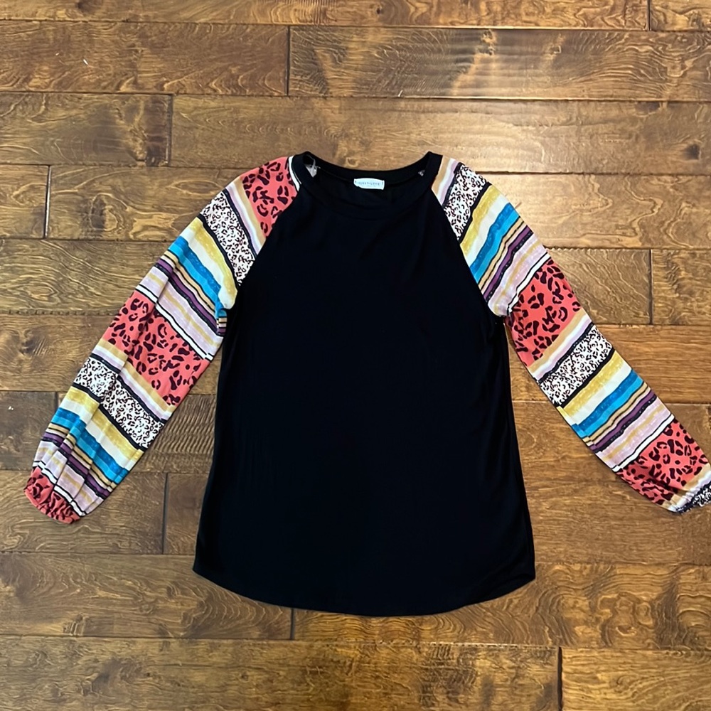 First Love mixed media balloon sleeve top size Medium
